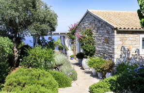 Villa | 3 bedrooms - Juniper House - Charming 3 bed Villa With sea View (Paxos)