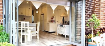 2 bedroom & 2 bathroom comfortable townhouse