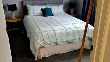 3 Schlafzimmer, Schreibtisch, Bügeleisen/Bügelbrett, kostenloses WLAN