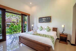 Deluxe Double Room | Free WiFi, bed sheets