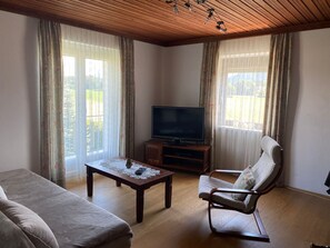 Apartment | Living room - Apartment in Sankt Kanzian Near Klopeiner Lake (Sankt Kanzian am Klopeiner See)