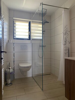 Apartment | Bathroom