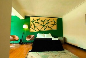 8 bedrooms, WiFi - Casa Hotel en el Mejor Lugar de Medellin Cerca a Restaurantes y Clubes Nocturnos (Medellín)