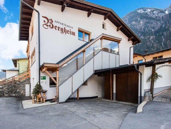 Exterior - Nice Apartment in Umhausen With a Terrace (Umhausen)