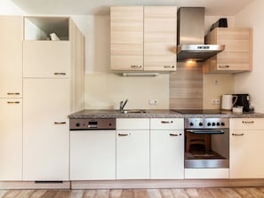 Apartment | Eigene Küche | Hochstuhl