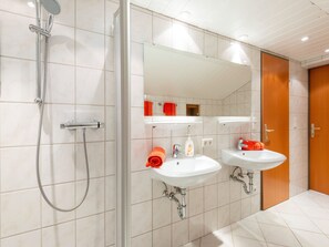 Apartment | Badezimmer | Handtücher