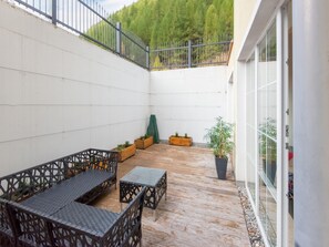 Apartment | Balcony - Apartment Zwieselstein Near Ski Slopes (Soelden)