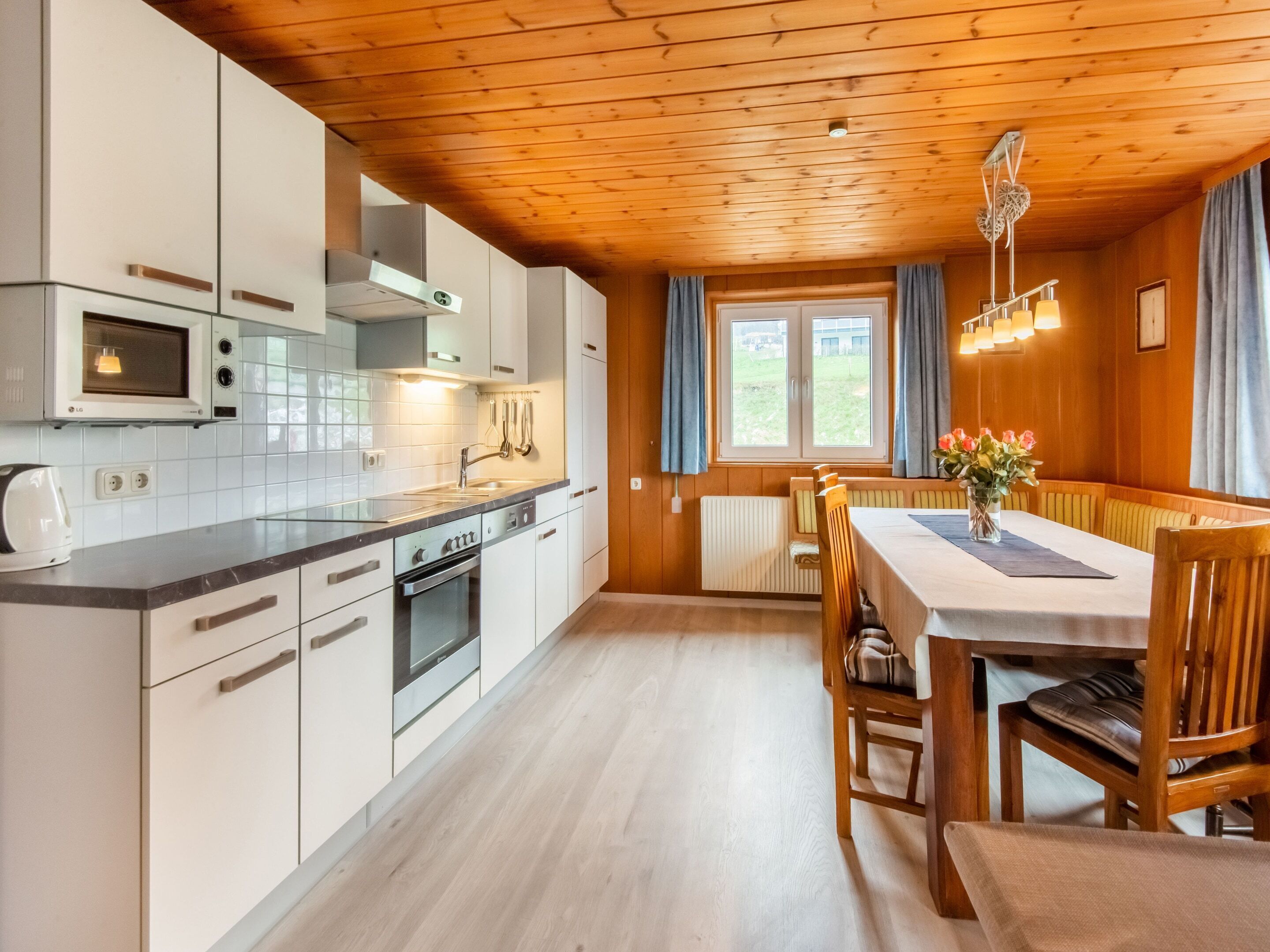 Apartment | Private kitchen | Electric kettle