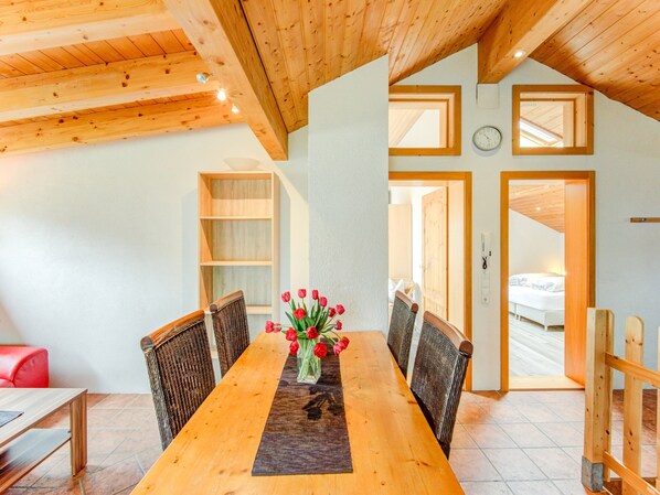 Apartment | Dining - Apartment in Montafon Near Ski Lifts (Sankt Gallenkirch)