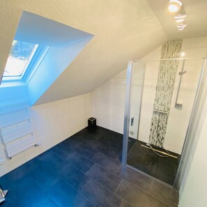 Apartment | Badezimmer