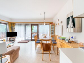 Apartment | Dining - Apartment Tauplitz Near Ski Lift & Slopes (Bad Mitterndorf)