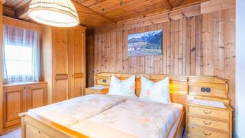 Rumah | 5 kamar tidur dan dilengkapi dengan perabotan berbeda-beda