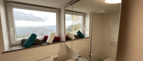 House | Bathroom