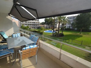 Outdoor dining - Tramontana by Interhome (Salou)