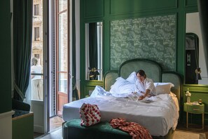 Suite (Prestige) | Premium bedding, minibar, in-room safe, desk - Hotel La Gemma (Florence)