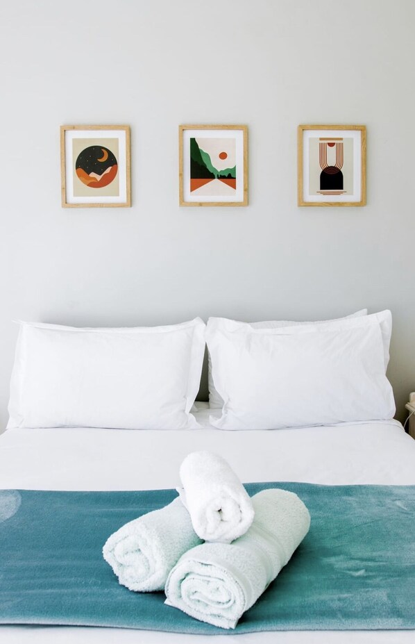 3 bedrooms, WiFi, bed sheets