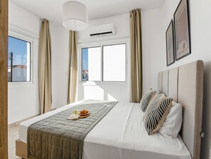 Villa, 4 Schlafzimmer, eigener Pool, Poolblick | 5 Schlafzimmer