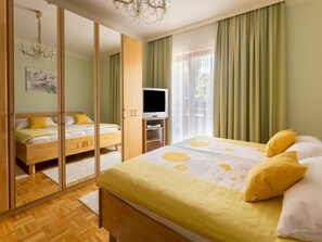 Apartment | 3 bedrooms, individually furnished, iron/ironing board, bed sheets - Apartment in Seeboden by Lake Millstatt (Seeboden)