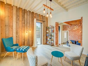 House | Living room - Lush Holiday Home in Vlaanderen With Private Pool (Lennik)