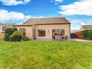 House | Exterior - Luxury Holiday Home With Sauna and Jacuzzi in Heers (Heers)