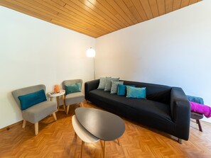 Apartment | Living room