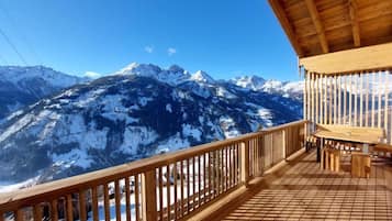 Chalet | Balcony