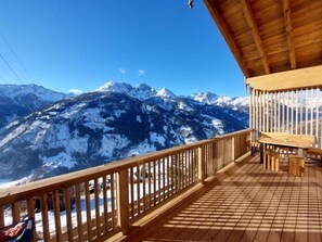Chalet | Balcón