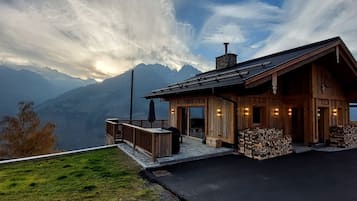 Chalet | Exterior