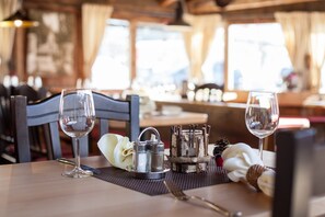 House | Dining