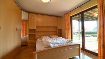 House | 4 bedrooms, individually furnished