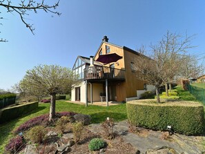 Exterior - Holiday Home in Noiseux With BBQ Terrace (Somme-Leuze)