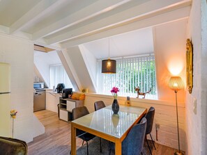 木屋 | 用餐區