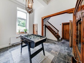Games room - Castle in Ferrieres With Pond Garden (Ferrieres)