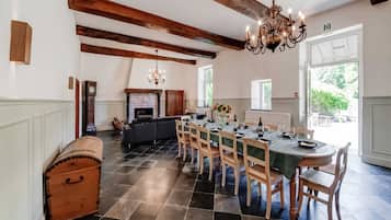 House | Dining