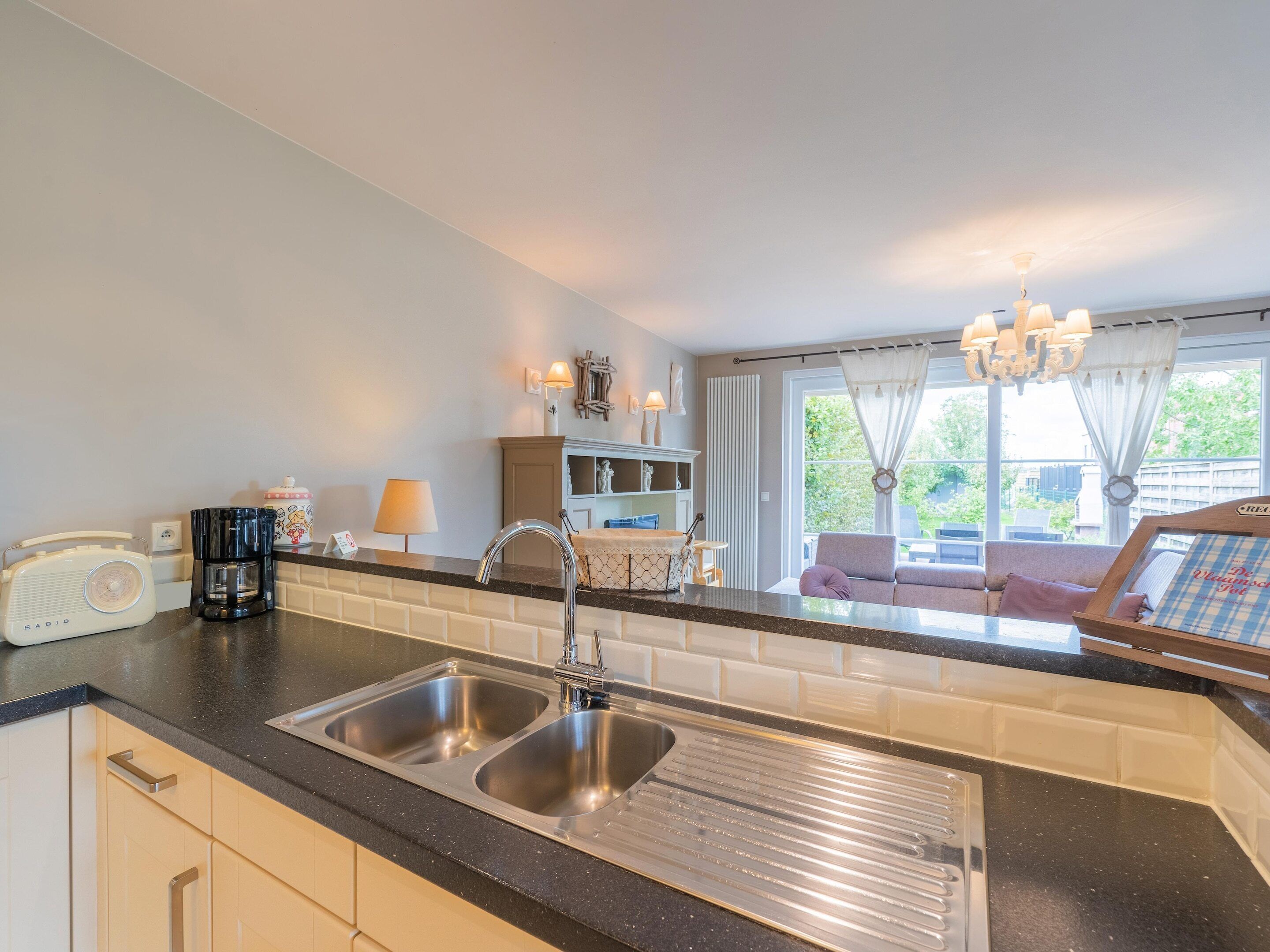 Rumah | Dapur pribadi | Mesin pembuat kopi/teh, ketel listrik, dan pemanggang roti