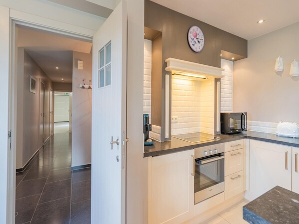 Rumah | Dapur pribadi | Mesin pembuat kopi/teh, ketel listrik, dan pemanggang roti