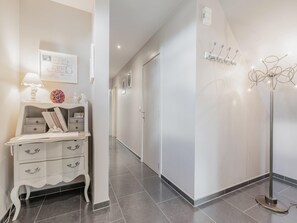 Interior - Inviting Holiday Home in Nieuwpoort With Garden (Nieuwpoort)