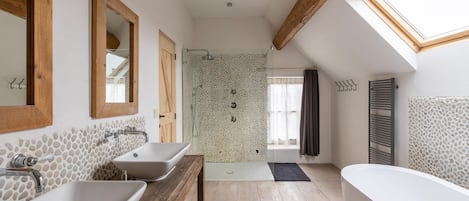 House | Bathroom