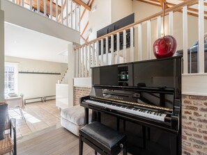 House | Living room - Alken Farm Stay With Terrace (Alken)