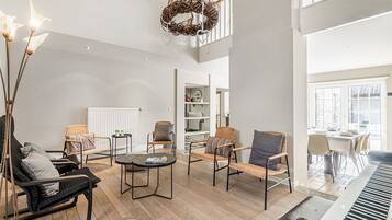 House | Living room