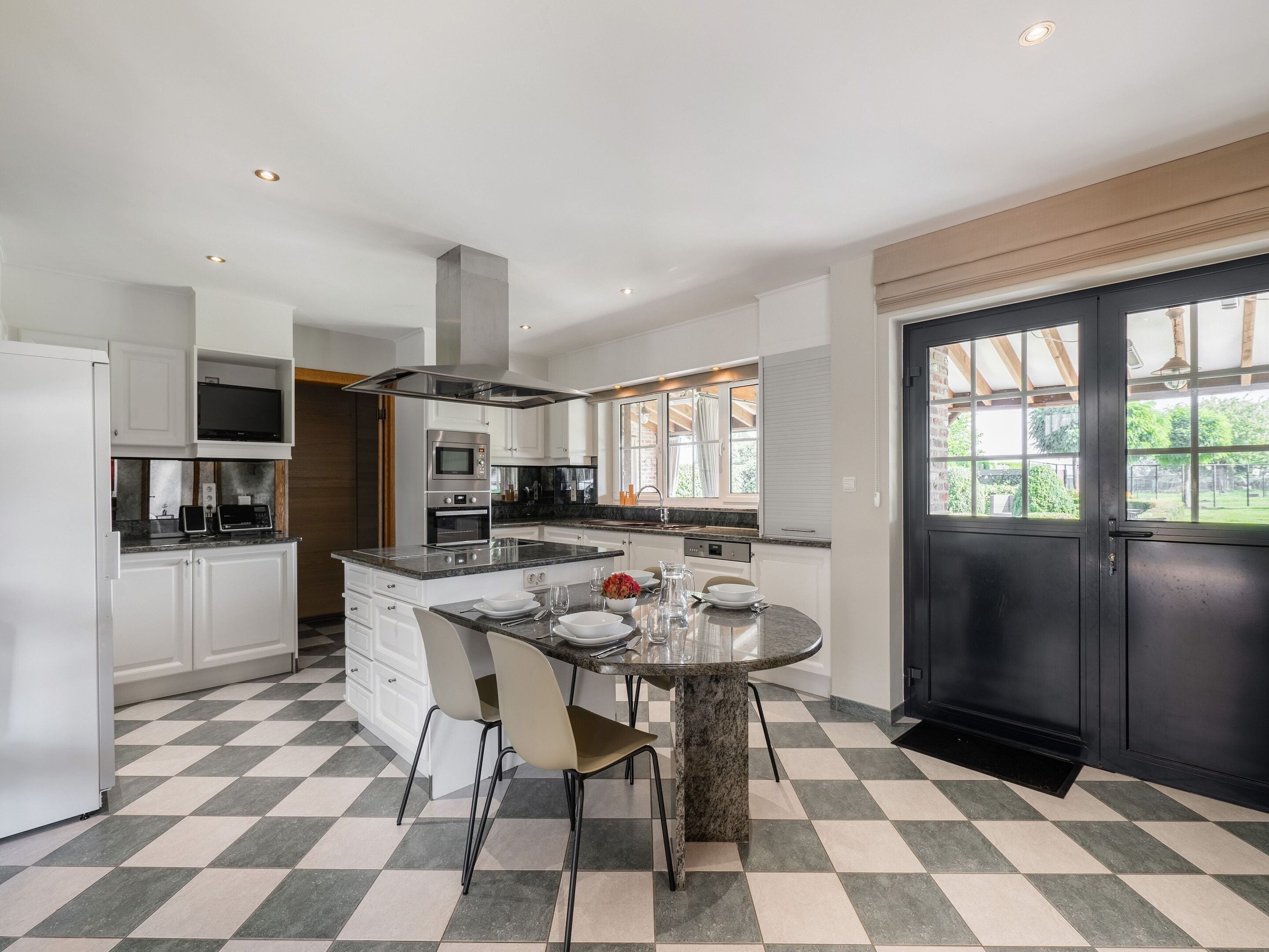 House | Private kitchen | Highchair