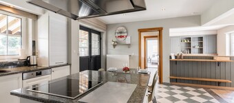 Alken Farm Stay With Terrace