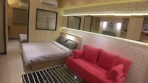 1 habitación, escritorio, tabla de planchar con plancha y wifi gratis