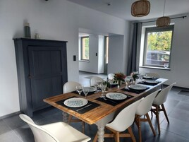 House | Dining