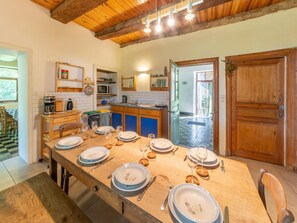 House | Dining - Welcoming Holiday Home in Ohey With Garden (Ohey)