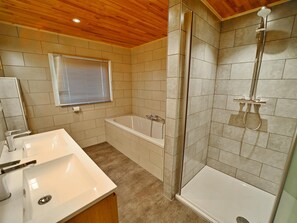 House | Bathroom
