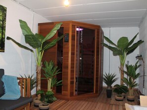 Spa treatment - Luxury Holiday Home in Marchin With Wellness (Marchin)