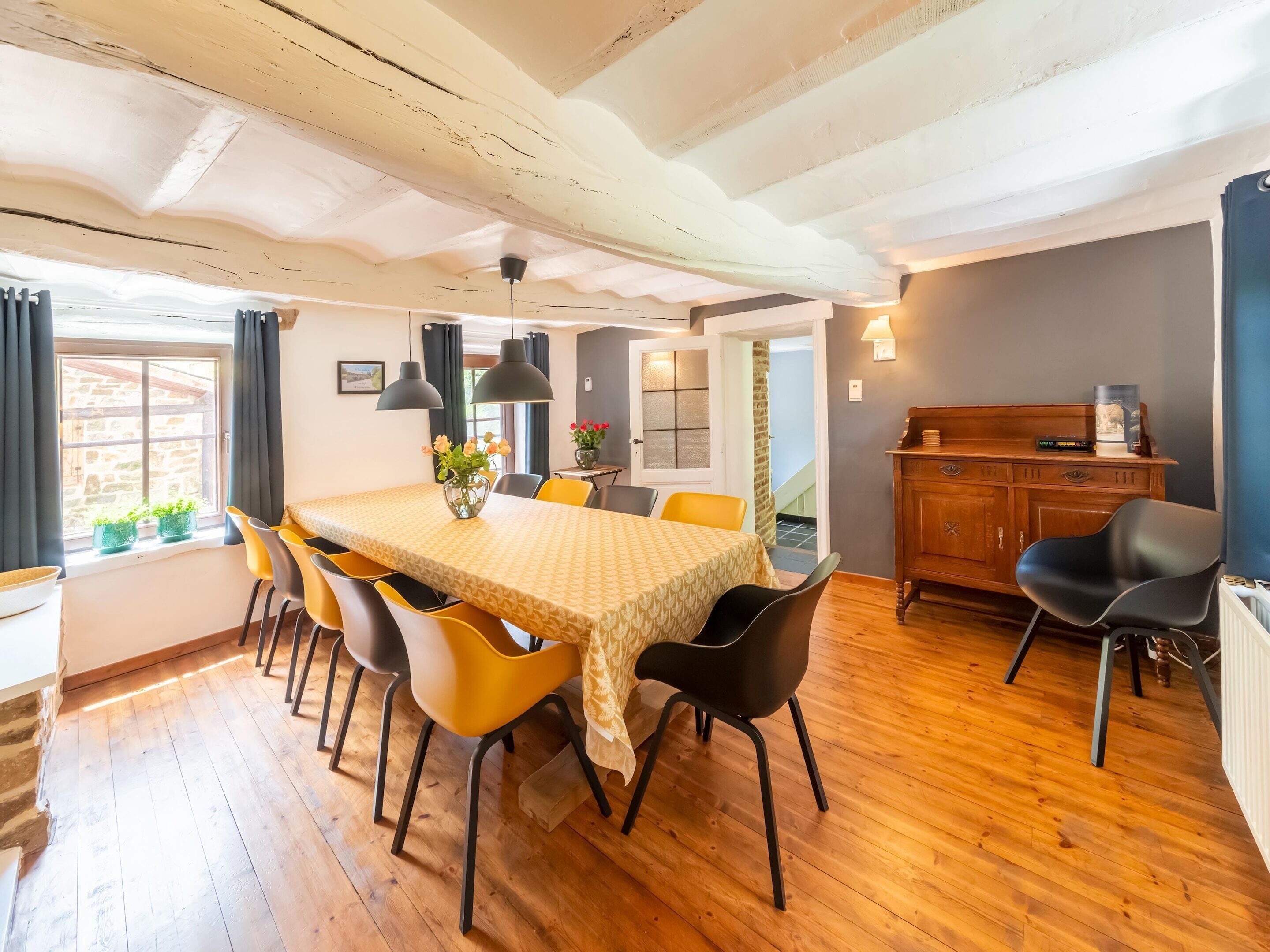 House | Dining