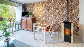 Apartment | Dining