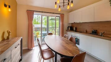 House | Dining